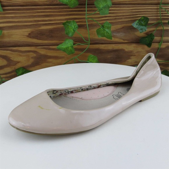 GOLD TOE Size 8 Ballet Beige Synthetic Medium (B, M) Slip‎ On Women - Picture 1 of 13